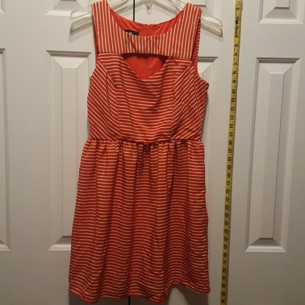 👗Silky striped dress